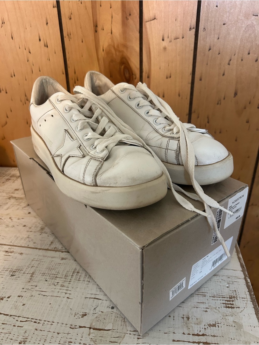 Golden Goose Off-White Leather Low-Top Sneakers with Star Detail